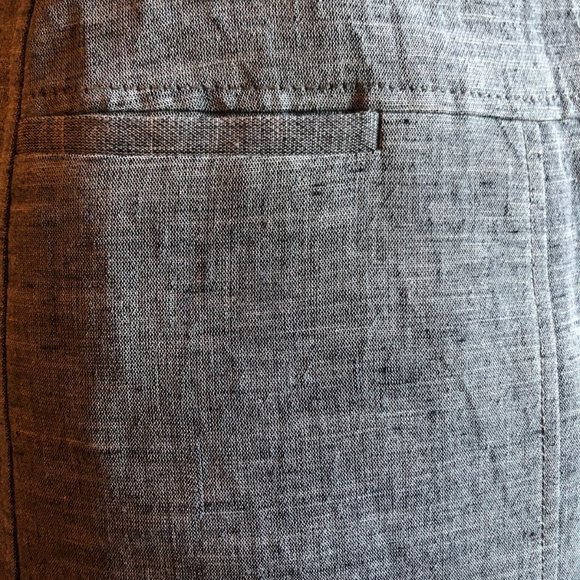 BCBG MaxAzria Pencil Skirt With Asymmetrical Front Zipper, Size US 2 - Picture 6 of 11